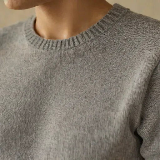 Pull en cachemire Uniqlo gris M - Photo 2